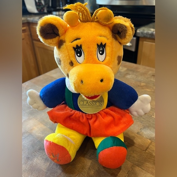 1993 Toys “R” Us plush stuffed Giraffe Baby Gee